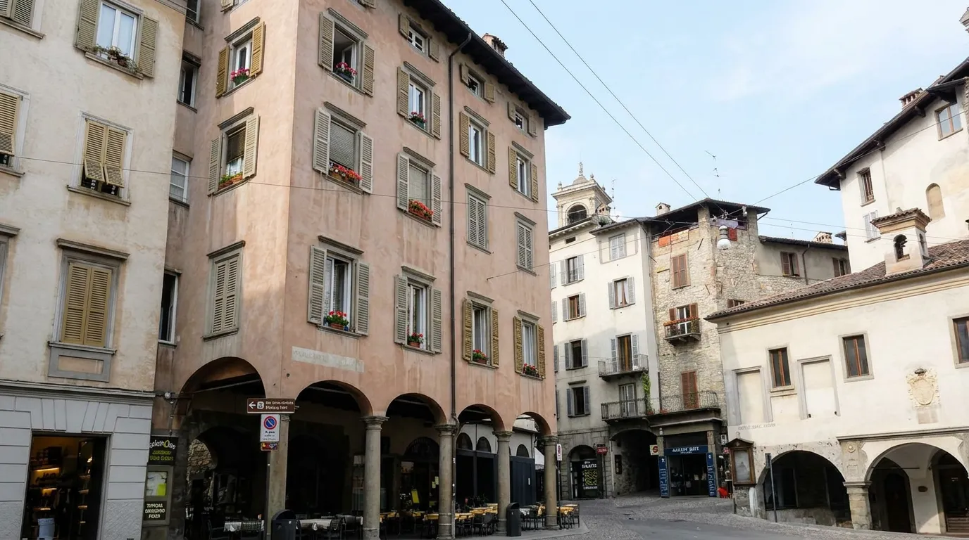 Piazza Mercato delle Scarpe em Bergamo, antiga praça de mercado
