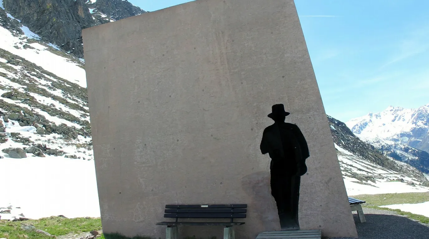 Experience Tirol, a hidden gem stop in the old town of Innsbruck
